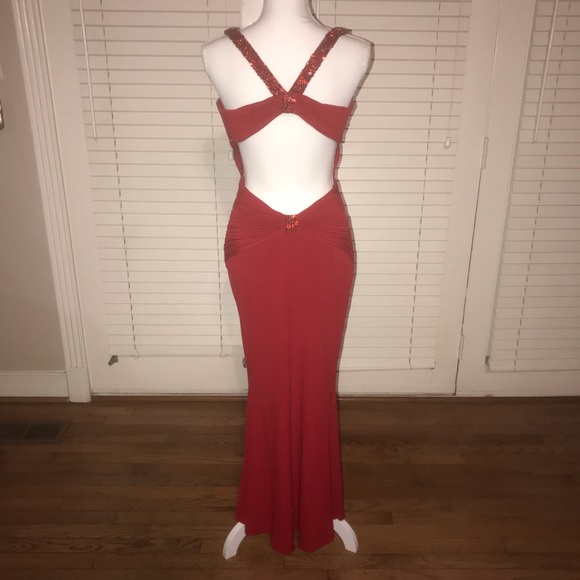 💎 Red JOVANI evening gown with rhinestones - Picture 2 of 8